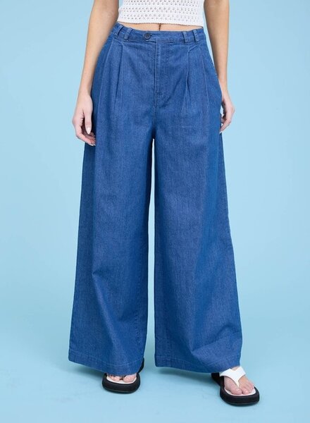 Blu Pepper Pleated Wide Leg Chambray Pants