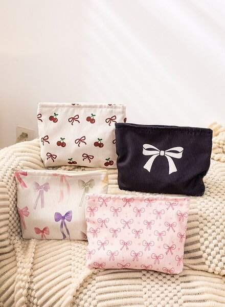 Bowknot Pattern Cosmetic Clutch Bag