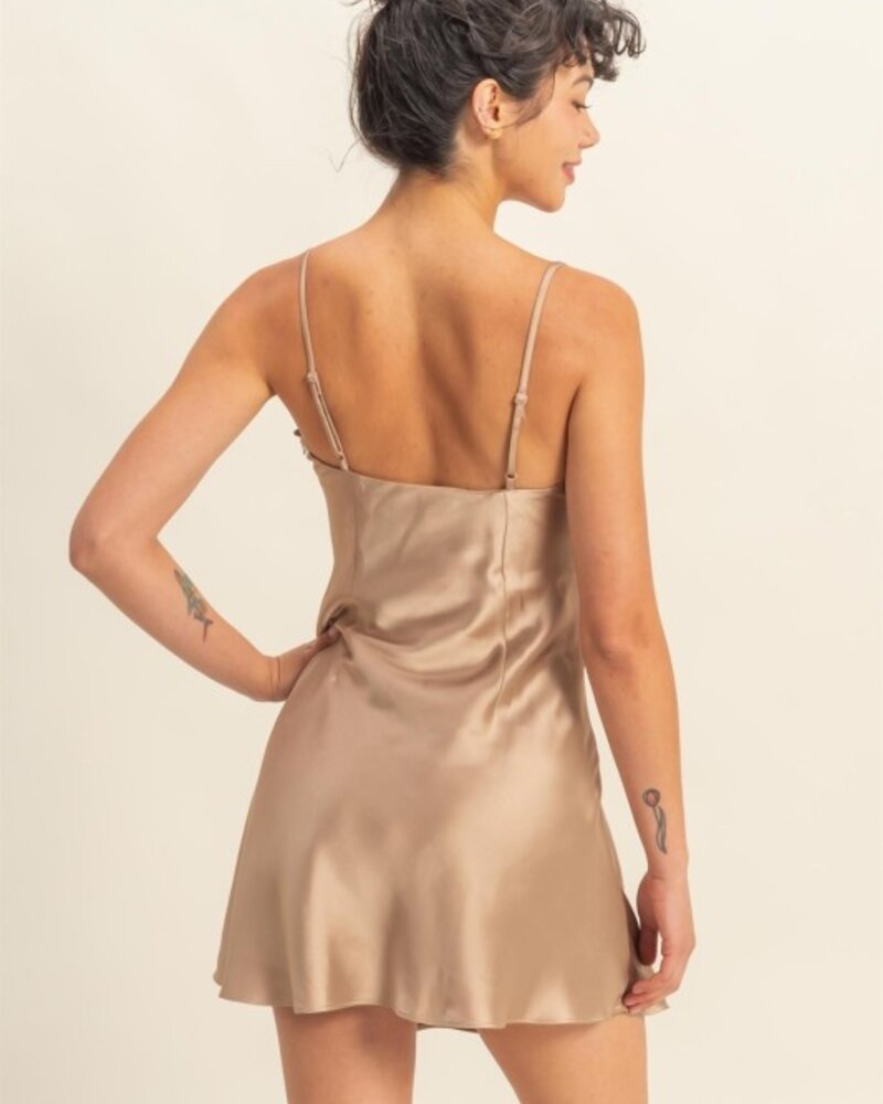 Double Zero Sweetheart Neck Sleeveless Satin Mini Dress
