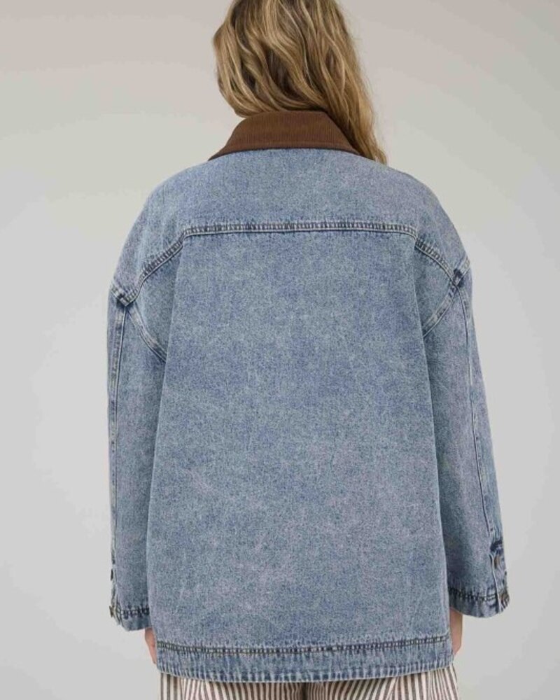 J.O.A. Contrast Collar Latch Hook Washed Denim Jacket