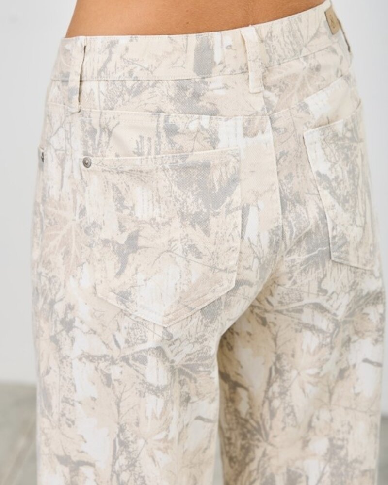 SAIGE Mid Rise Printed Wide Straight Leg Jeans