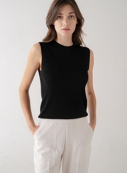 Elle Grey Luminous Ribbed Knit Sleeveless Top