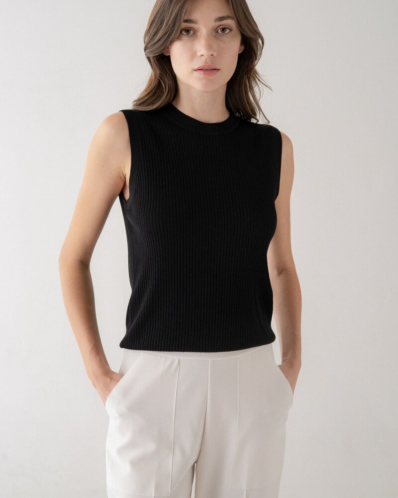 Elle Grey Luminous Ribbed Knit Sleeveless Top