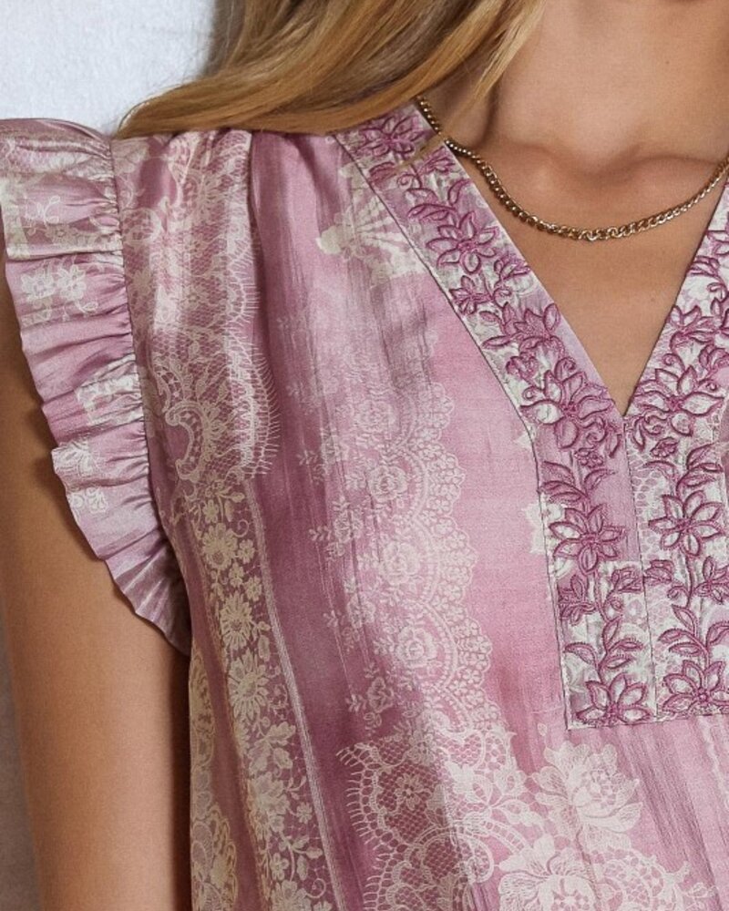 Current Air Ruffled Short Sleeve V-Neck Relaxed Fit Blouse