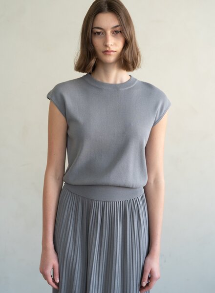 Elle Grey Crew Neck Kitted Top