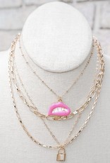 Pucker up necklace