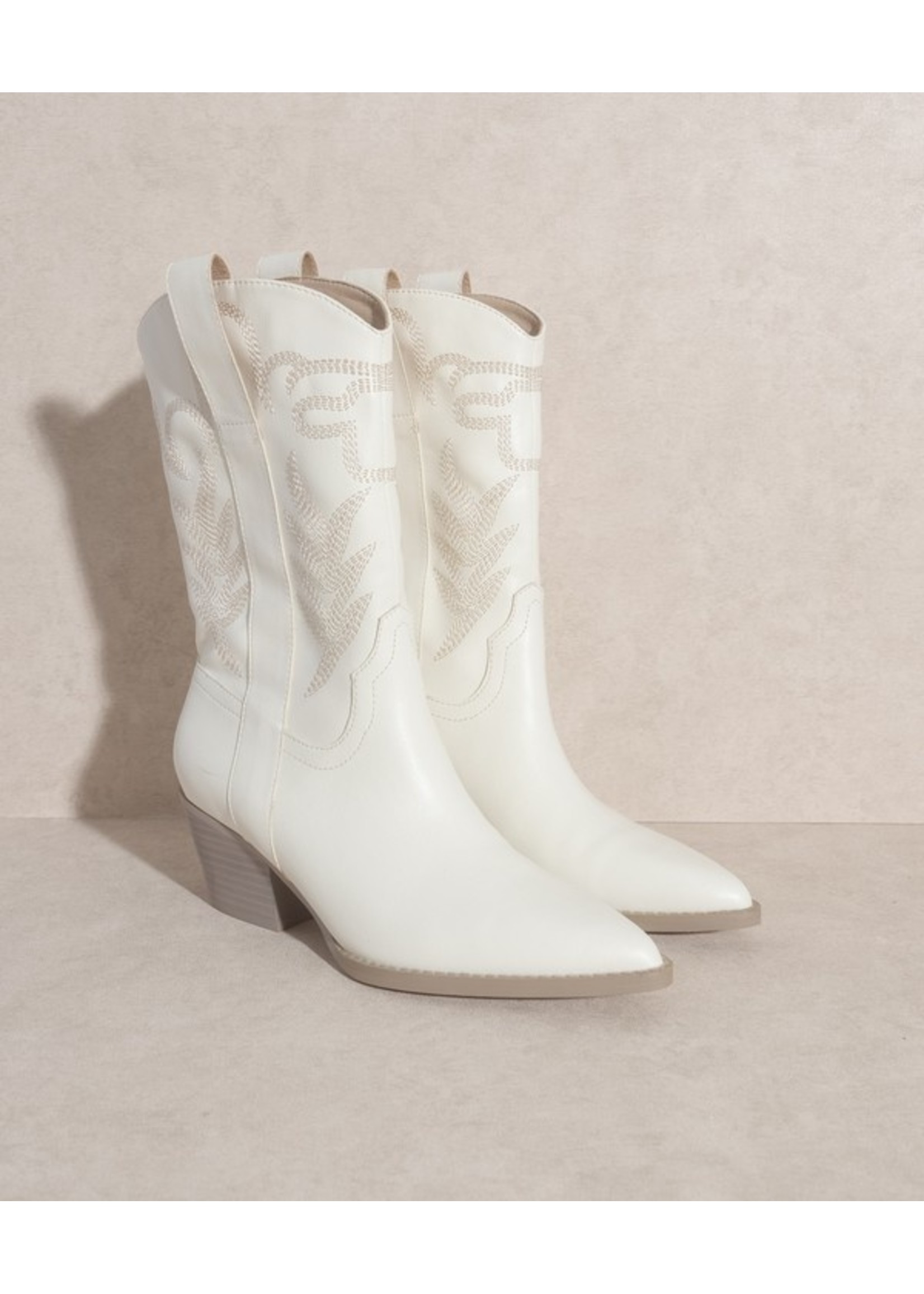 Oasis Society Embroidered Western Boots