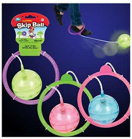 Toysmith Outdoor Flashing Skip Ball (Assorted Colors)