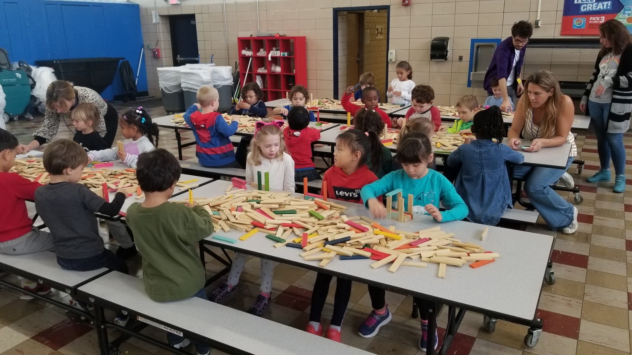 School children building during citiblocs program