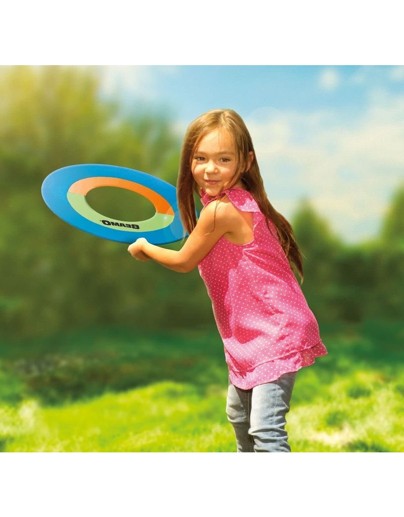 Toysmith Outdoor Beamo 16" (Colors Vary)