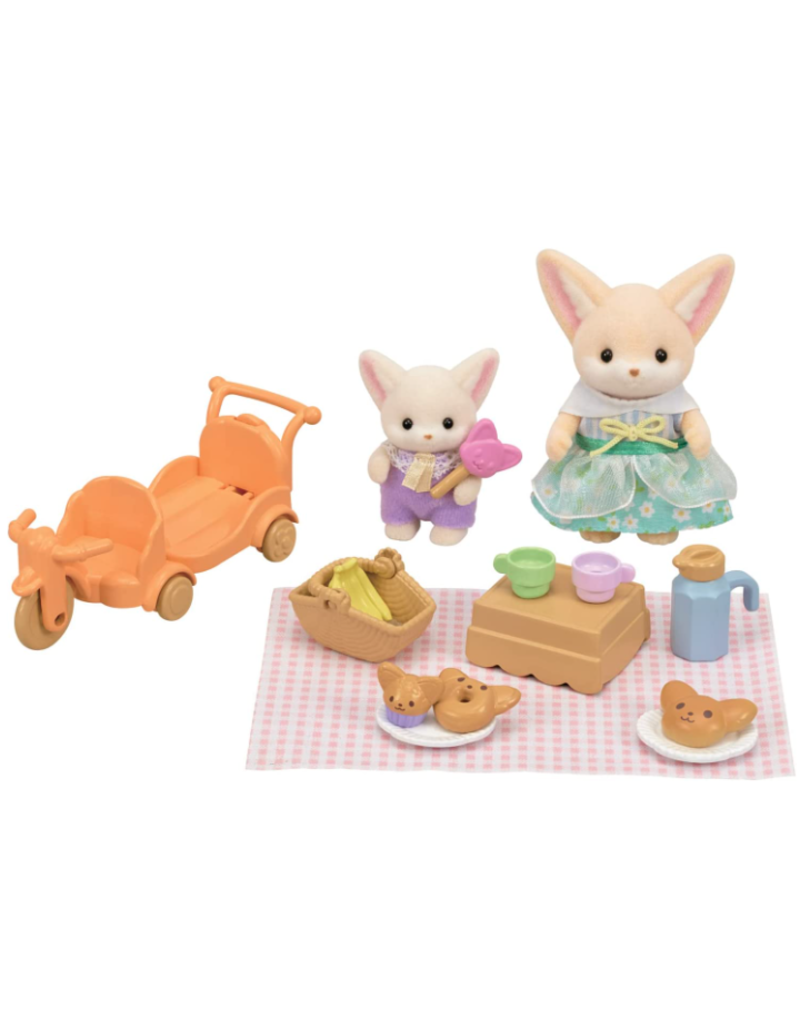 Epoch Calico Critters Sunny Picnic Set