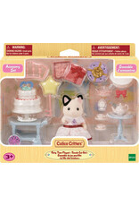 Epoch Calico Critters Party Time Playset - Tuxedo Cat Girl