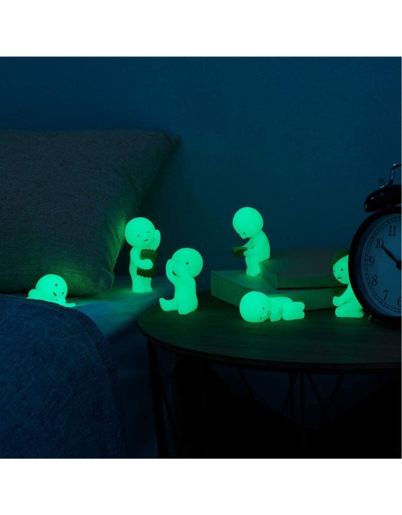 Dreams Smiski - Glow in the Dark - Bed Series