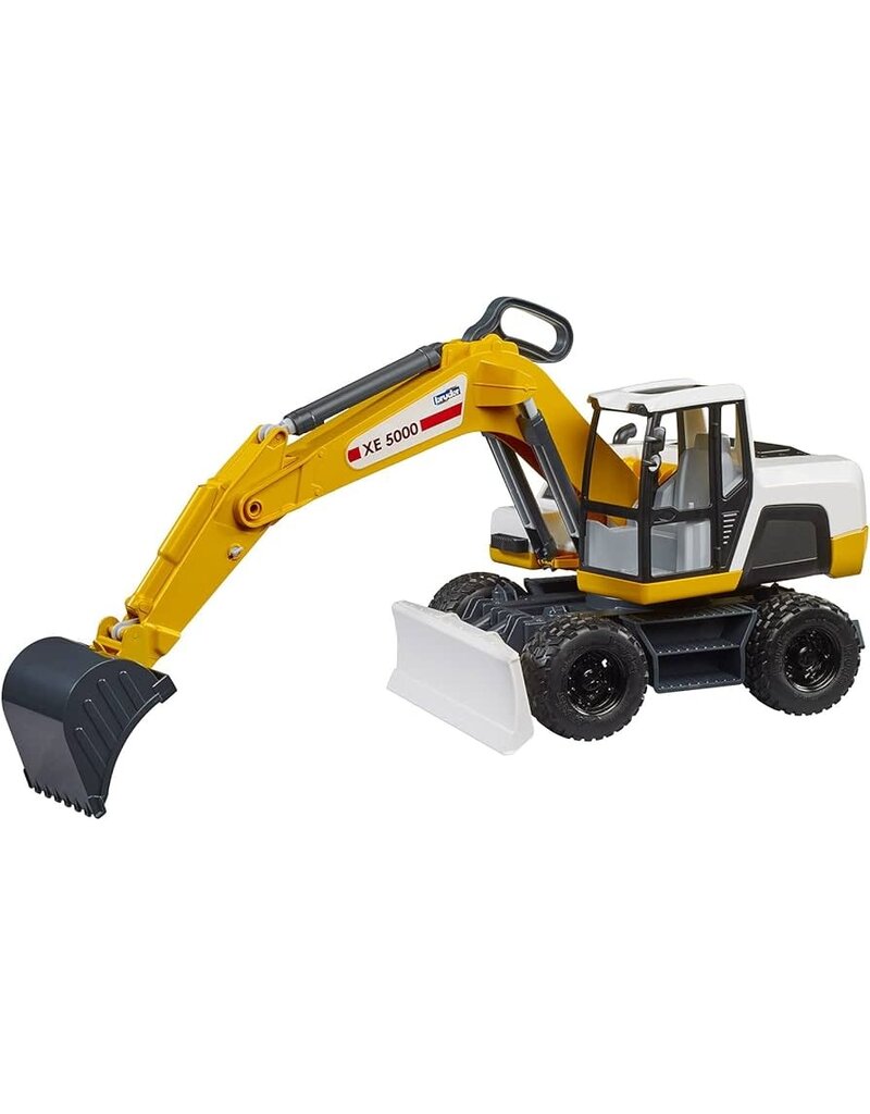 Bruder ROADMAX Excavator