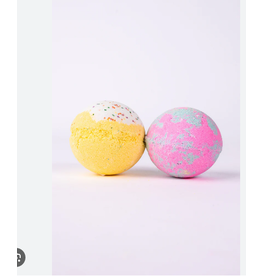 Creative Education (Great Pretenders) Royally Awesome Bath Bomb w/ a Surprise Ring sold single
