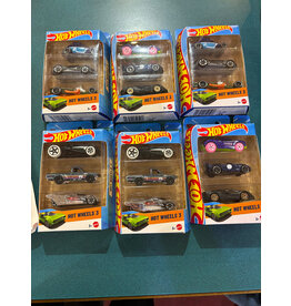 Hot Wheels Hot Wheels 3-Pack (Assorted, Colors Will Vary)