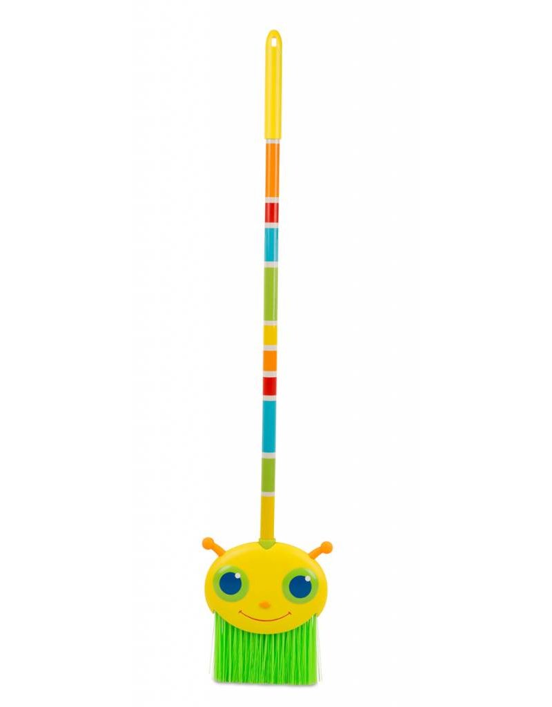 Melissa & Doug Outdoor Sunny Patch Giddy Buggy Broom