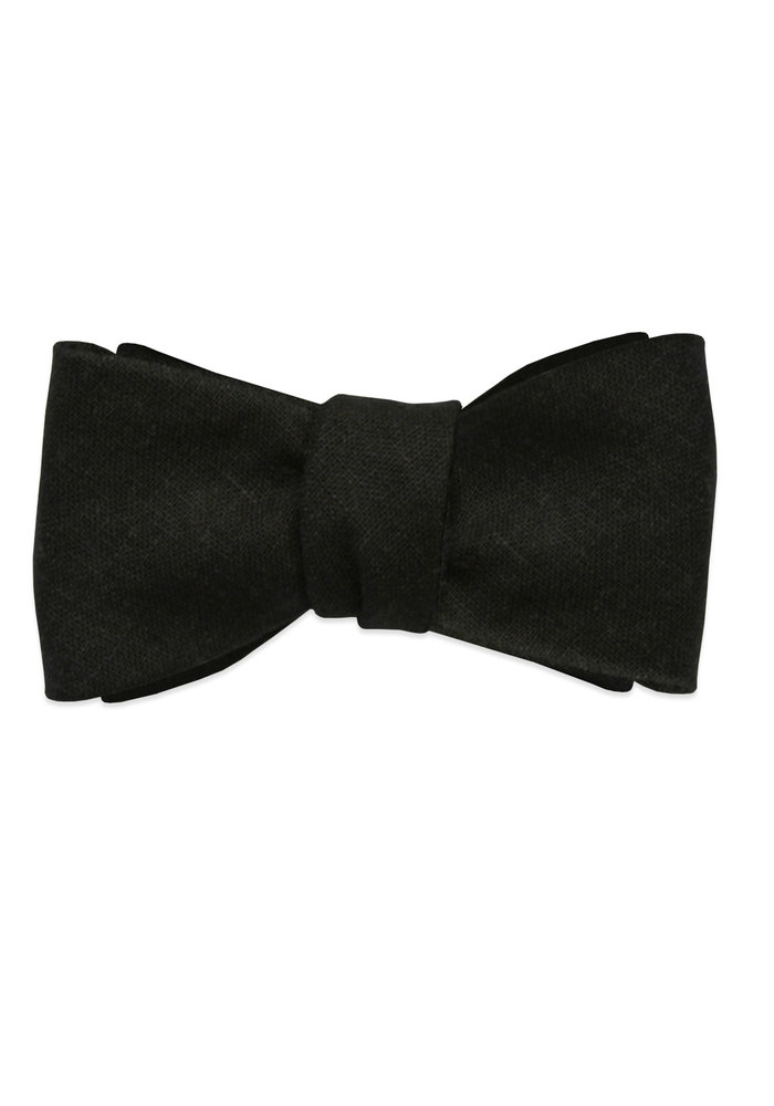 The Austin Black Linen Bow Tie