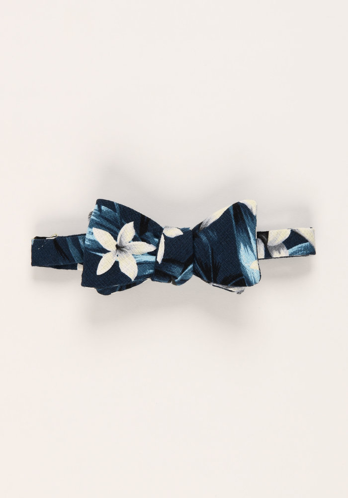 The Kalea Blue Tropical Bow Tie