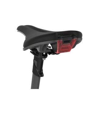 giant aero rear light