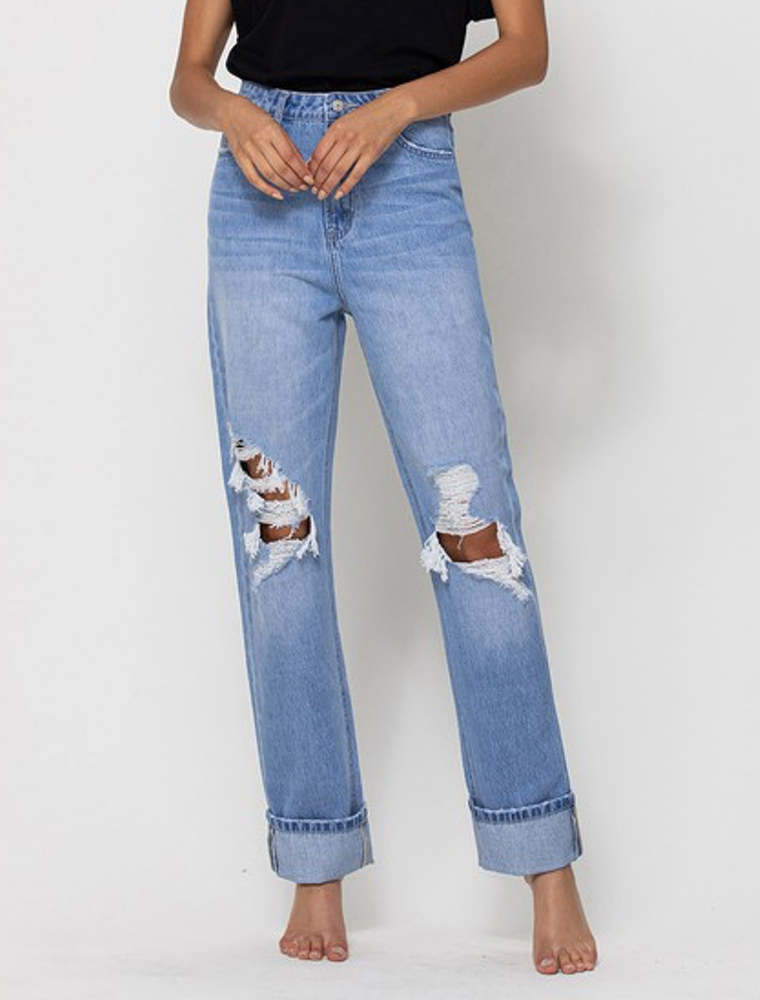 Distressed 90s Straight Denim