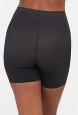 Thinstincts 2.0 Girl Short - Very Black