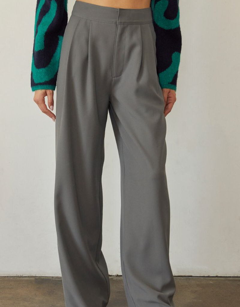 Suki Straight-leg Pleated Trouser - Cool Grey