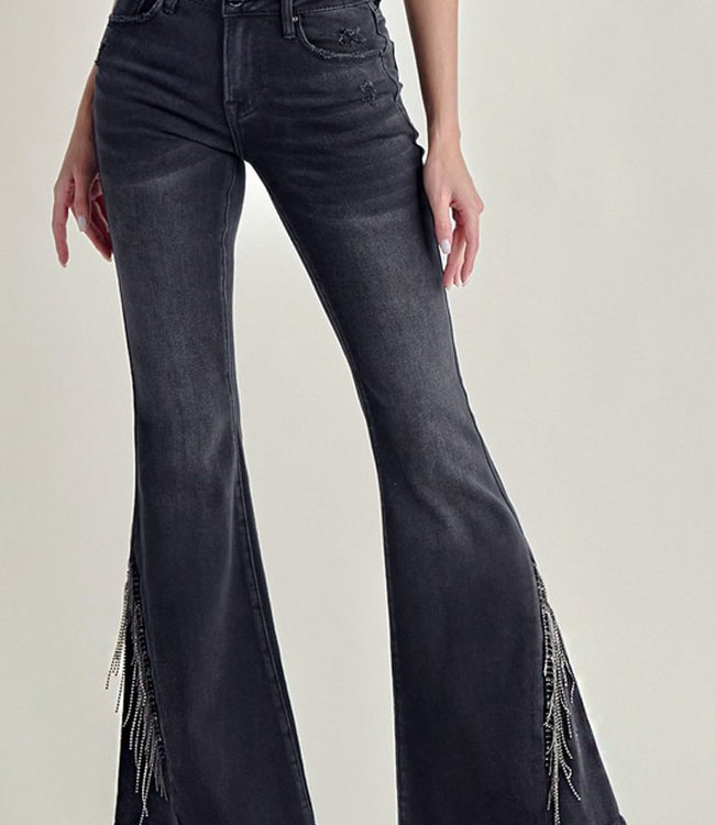 FLARE JEANS –