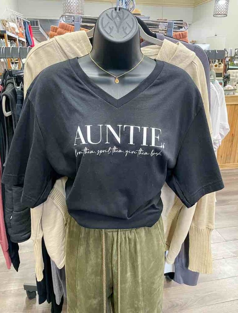 Auntie Graphic Tee - Black