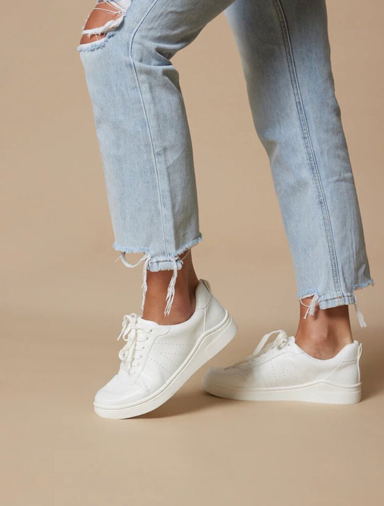 Alta Sneaker - White