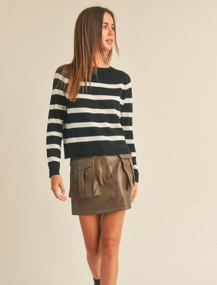 Striped Round Neck Sweater Top - Black/White