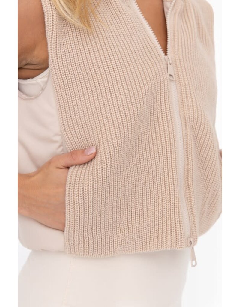 Hybrid Cropped Puffer Vest - Nude