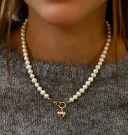 Heart and Freshwater Pearl Necklace