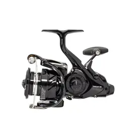 Daiwa Daiwa - Emcast LT™ 11.3 oz. 5.2:1 Right/Left Hand Bite Run Spinning Reel - ECLTBR4000-C