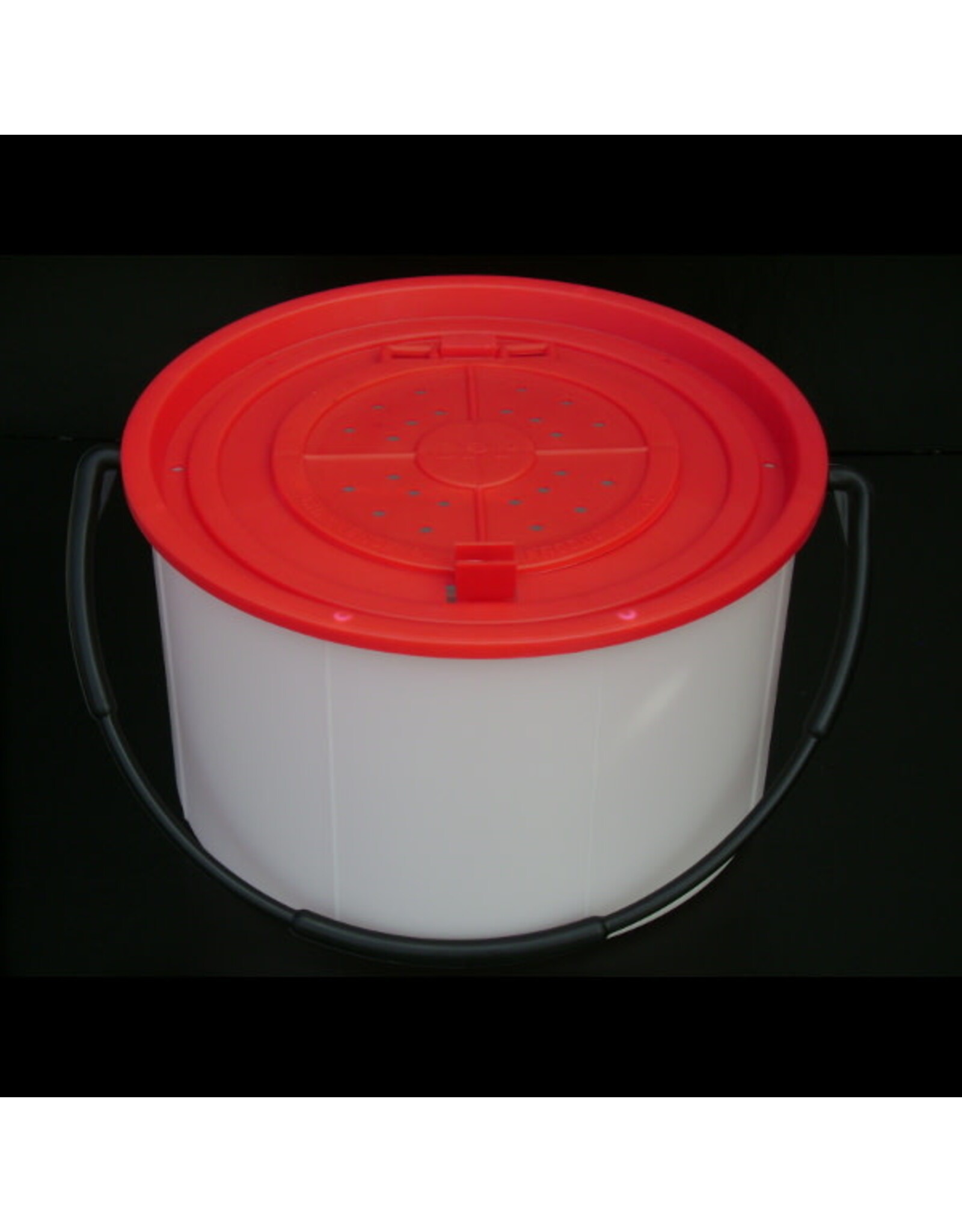 Challenger Challenge 50252 Bait Bucket 6Qt With Lid