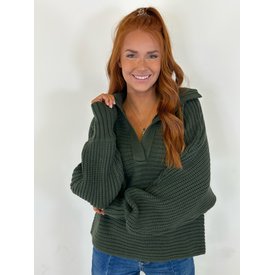 OLIVE OPEN NECK COLLAR SWEATER
