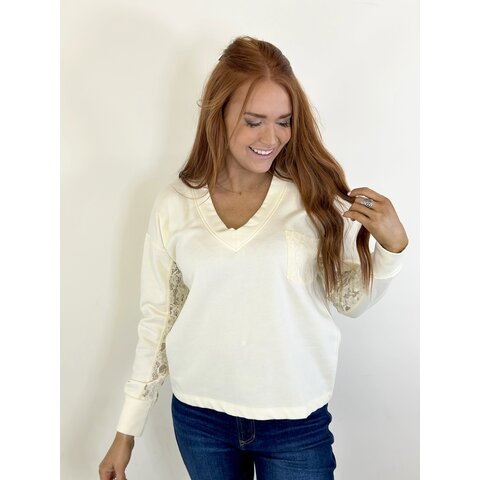 VNECK LACE POCKET SHIRT - MACADAMIA