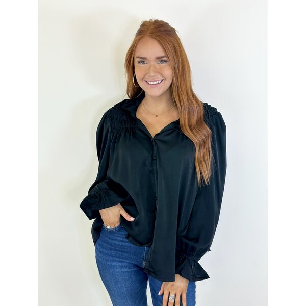  BLACK TOP WITH SMOCK SHOULDER