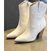 PLUS ONE - WHITE BOOTIE