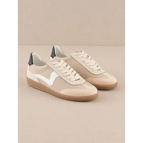 THE KYLA ALMOD CLASSIC SNEAKER