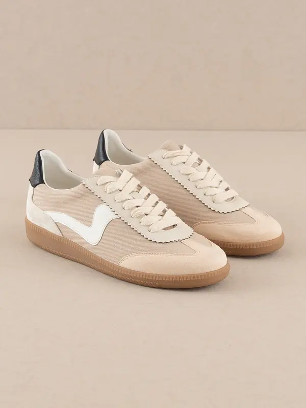 THE KYLA ALMOD CLASSIC SNEAKER