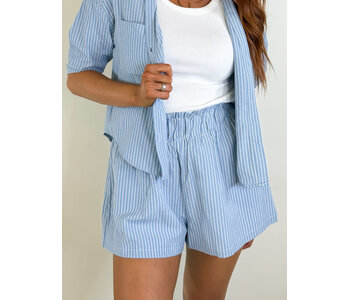 BLUE STRIPE SHORT