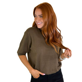  OLIVE SHORT SLV SWEATER TOP