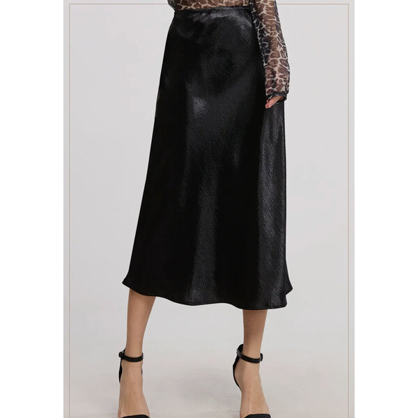  MIDI LENGTH BLACK SATIN SKIRT