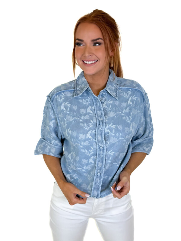 PLAITED BLUE BUTTON TOP