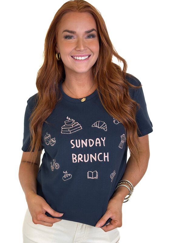 SUNDAY BRUNCH TEE