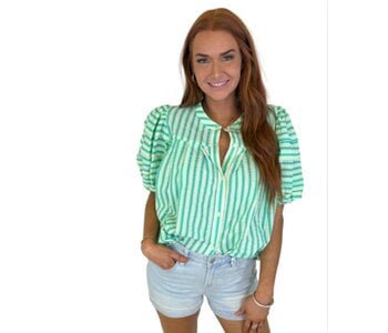 GREEN SEERSUCKER PLEAT TOP