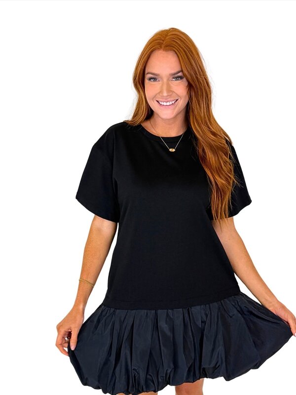 BLACK CREWNECK BUBBLE DRESS