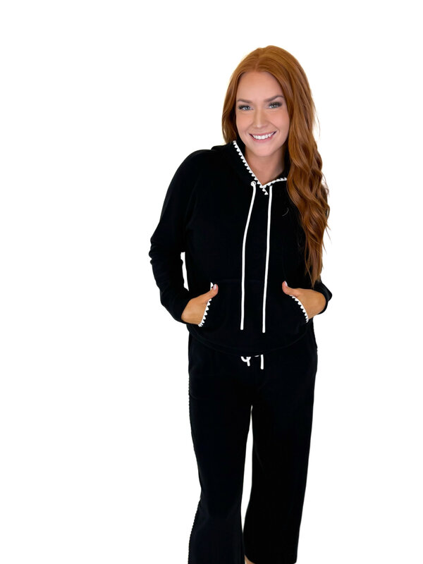 BLACK EDGE LOUNGE PANT SET