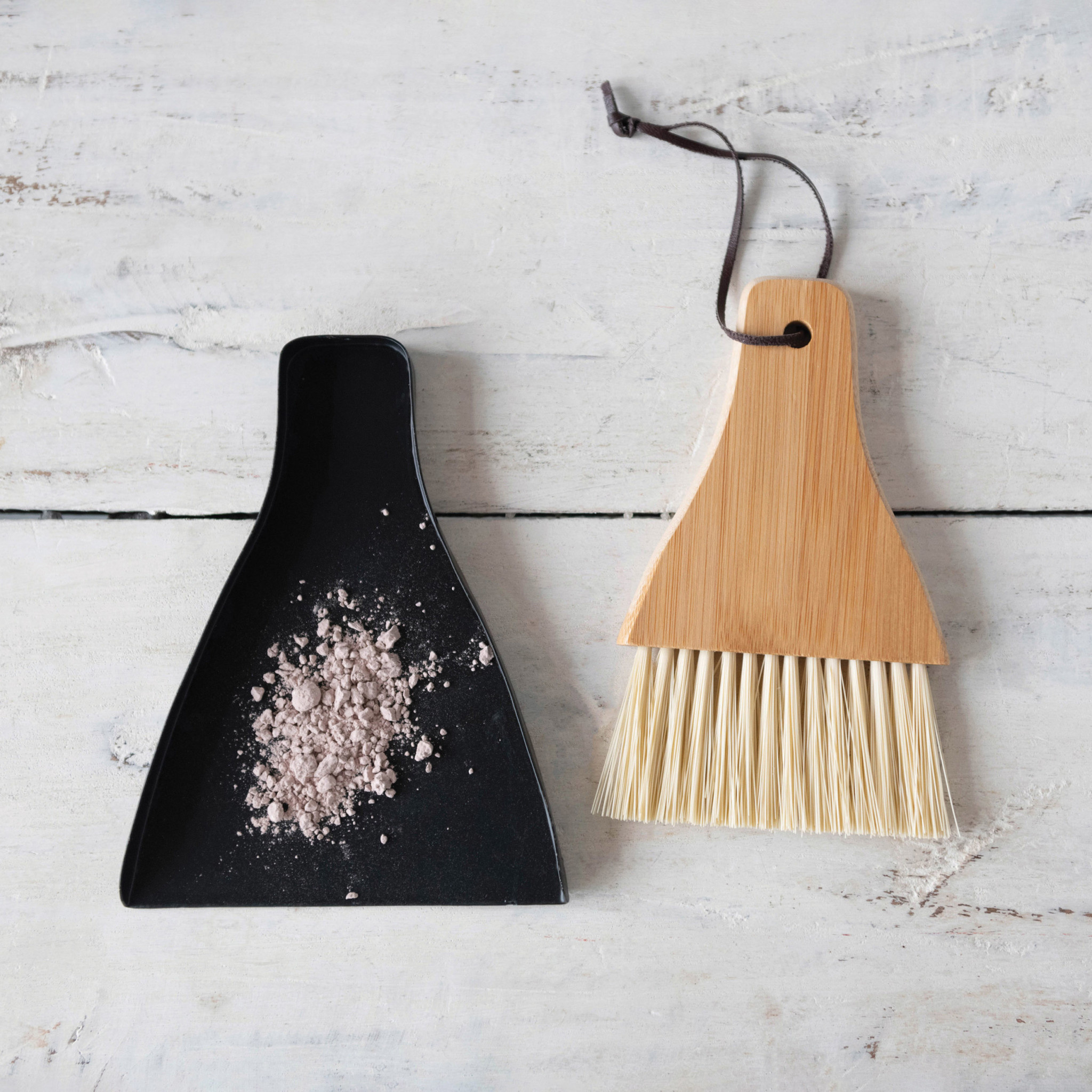 Broom and Standing Dust Pan, Set of 2 Rustic Roots